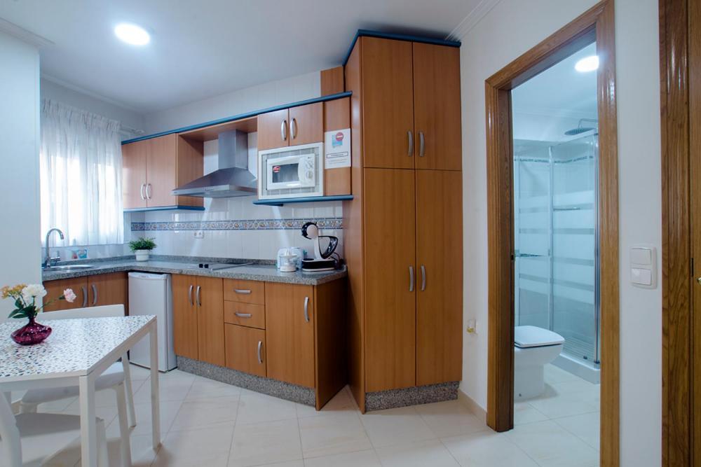 Apartamentos Amat - Only Adult - Playa El Bajondillo Torremolinos Bagian luar foto