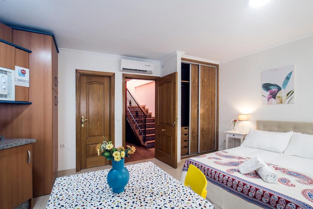 Apartamentos Amat - Only Adult - Playa El Bajondillo Torremolinos Bagian luar foto