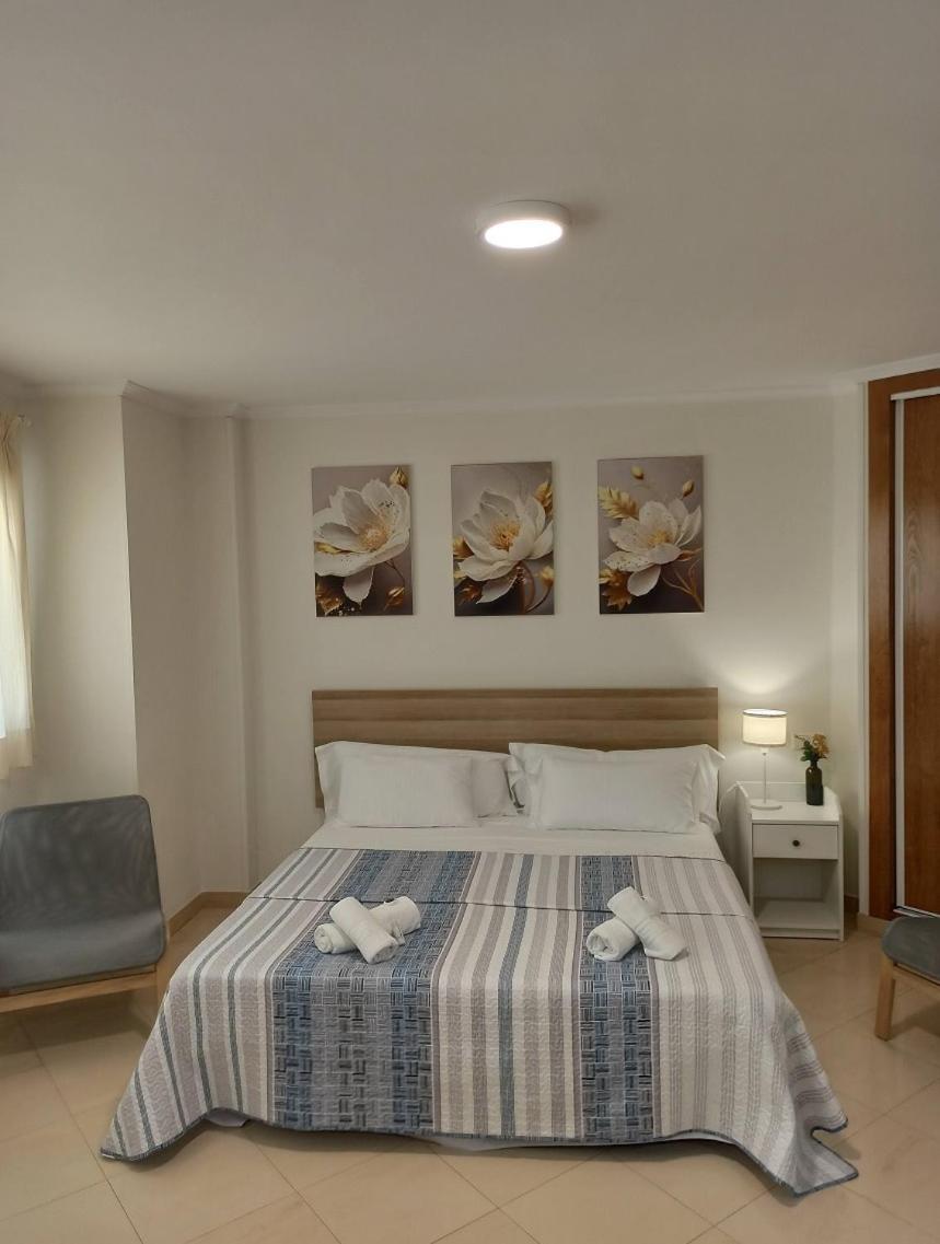 Apartamentos Amat - Only Adult - Playa El Bajondillo Torremolinos Bagian luar foto